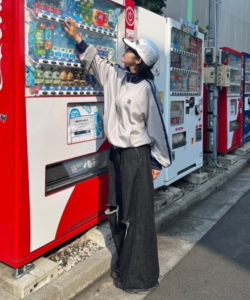 ラインスポーツトラックジャケット