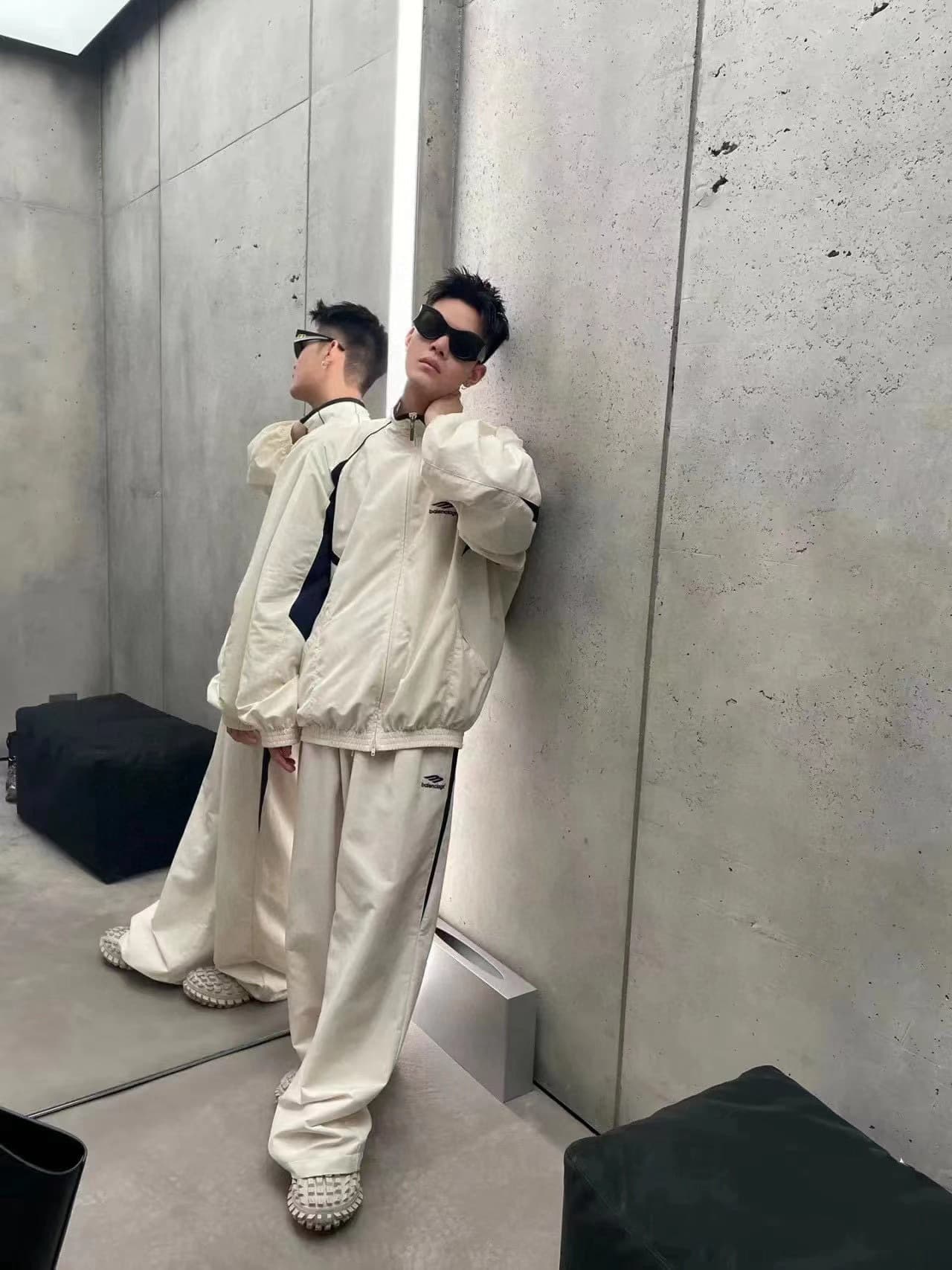 シンプルライン トラックジャケット
