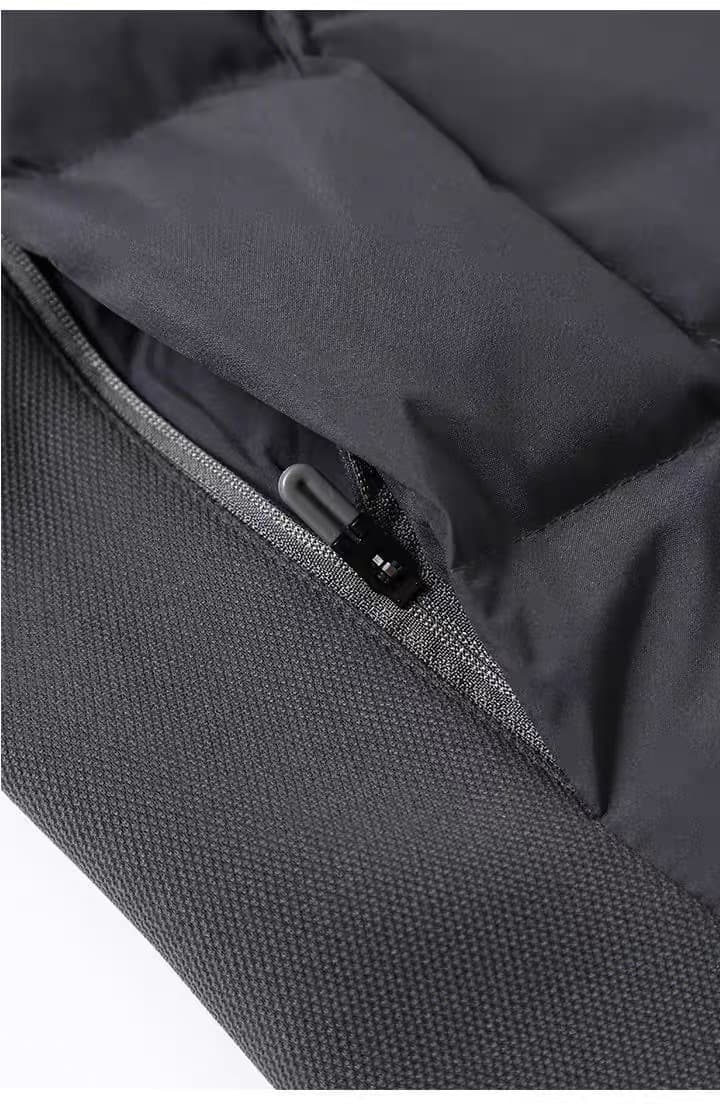 軽量ダウンブレンドトラックジャケット
