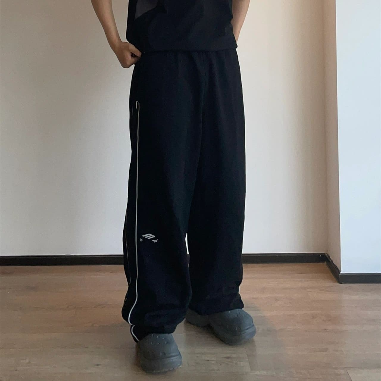 スポーティーライン トラックジャケット スーツ